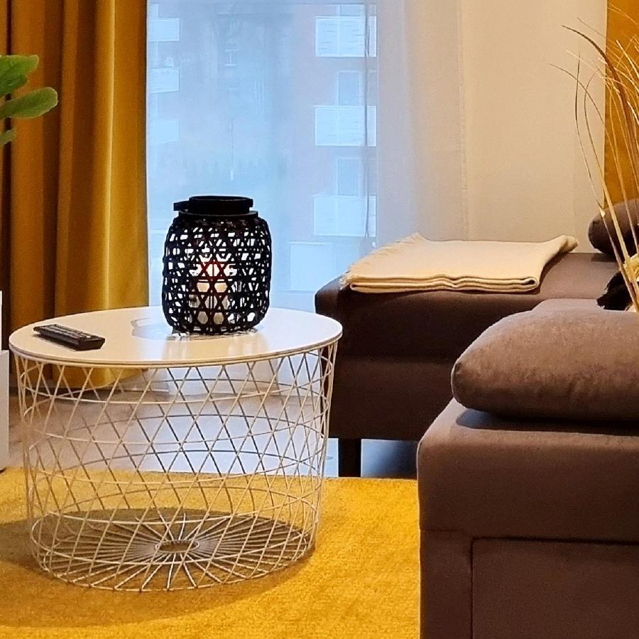 Apple Apartments - Wroblewskiego Prywatne Miejsce Parkingowe ウッチ エクステリア 写真